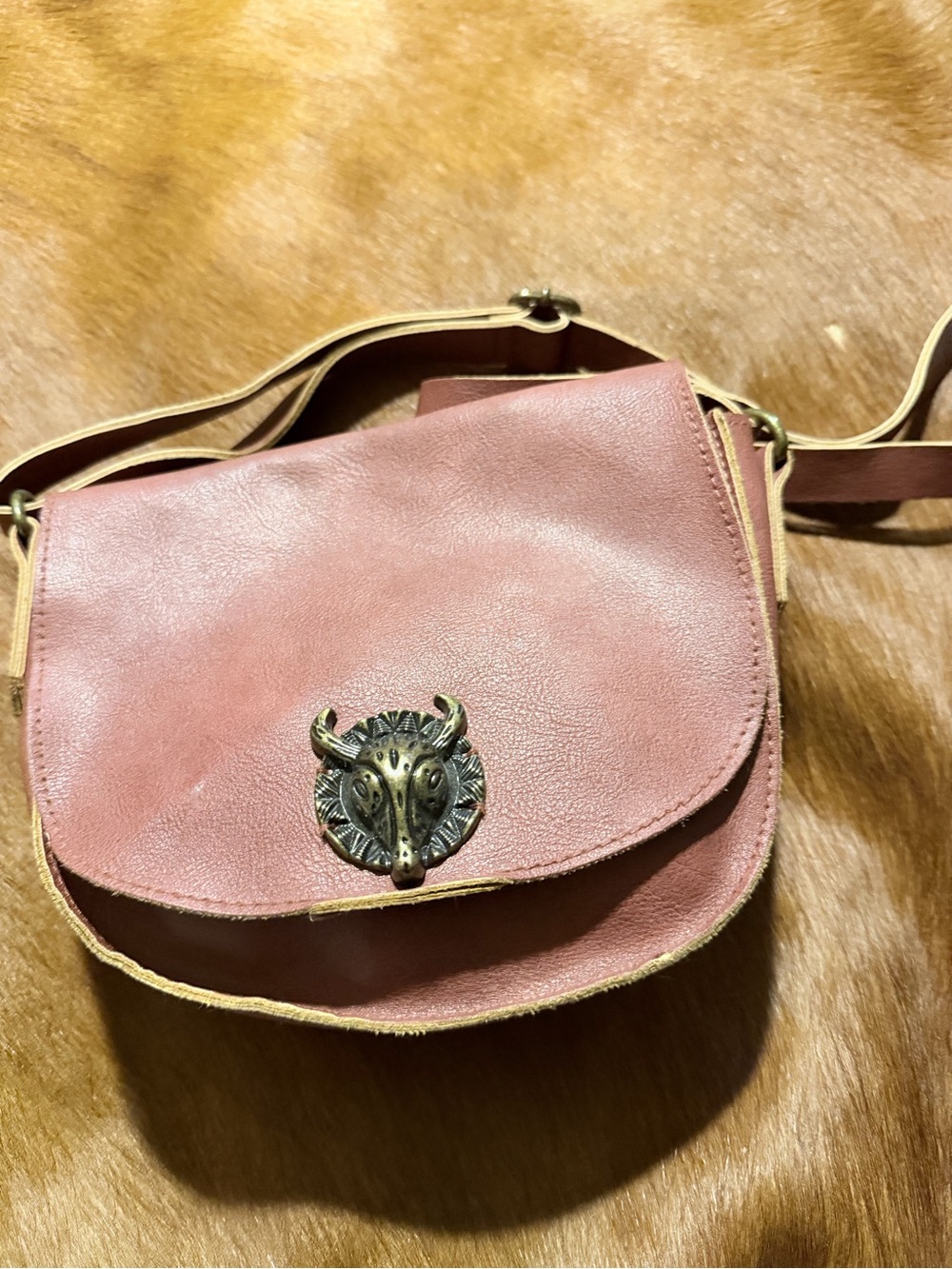 T-Shirt & Jeans Dusty Rose Leather Crossbody with Antique Brass Animal Head